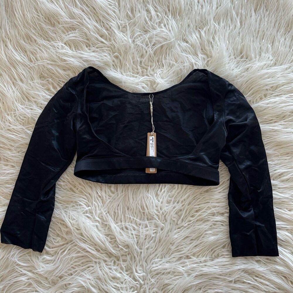 SKIMS Black Long Sleeve Scoop Crop Top